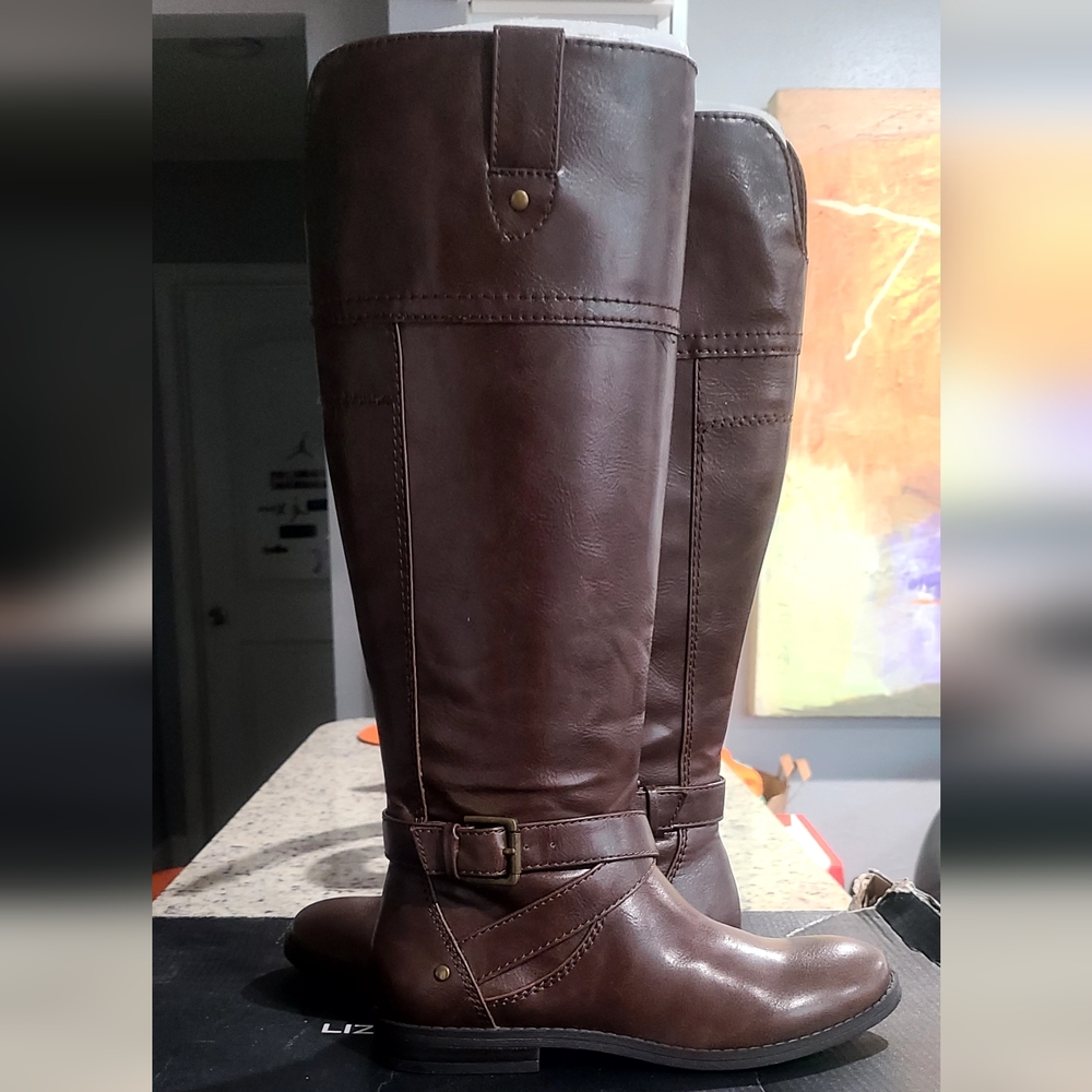 Liz Claiborne boots